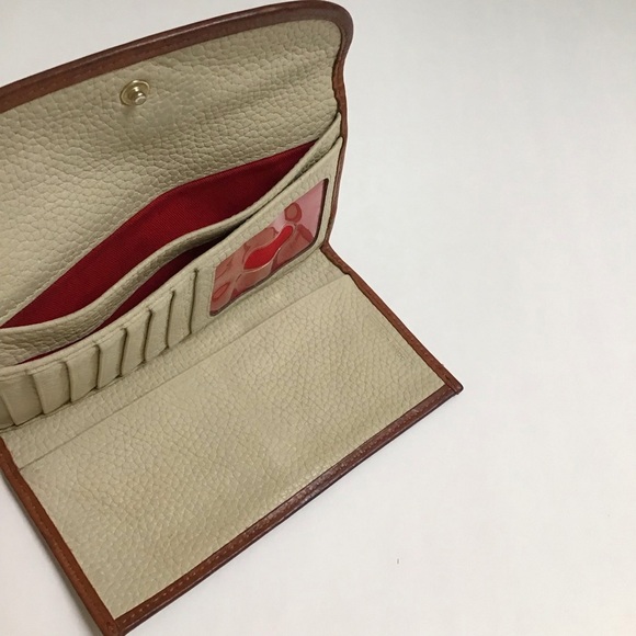 Dooney & Bourke Pebble Grain Leather Continental Clutch Wallet Oyster Color - Picture 9 of 15